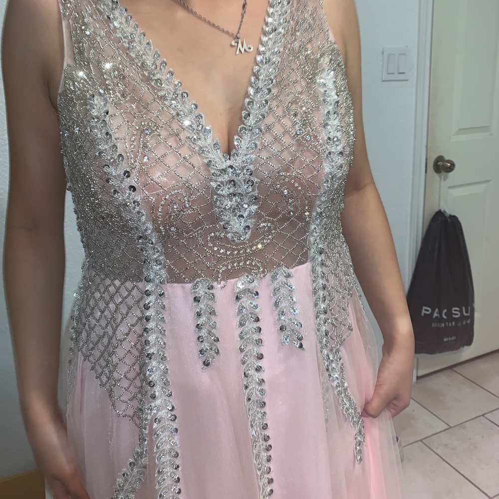 Dress - Picture 3 of 3